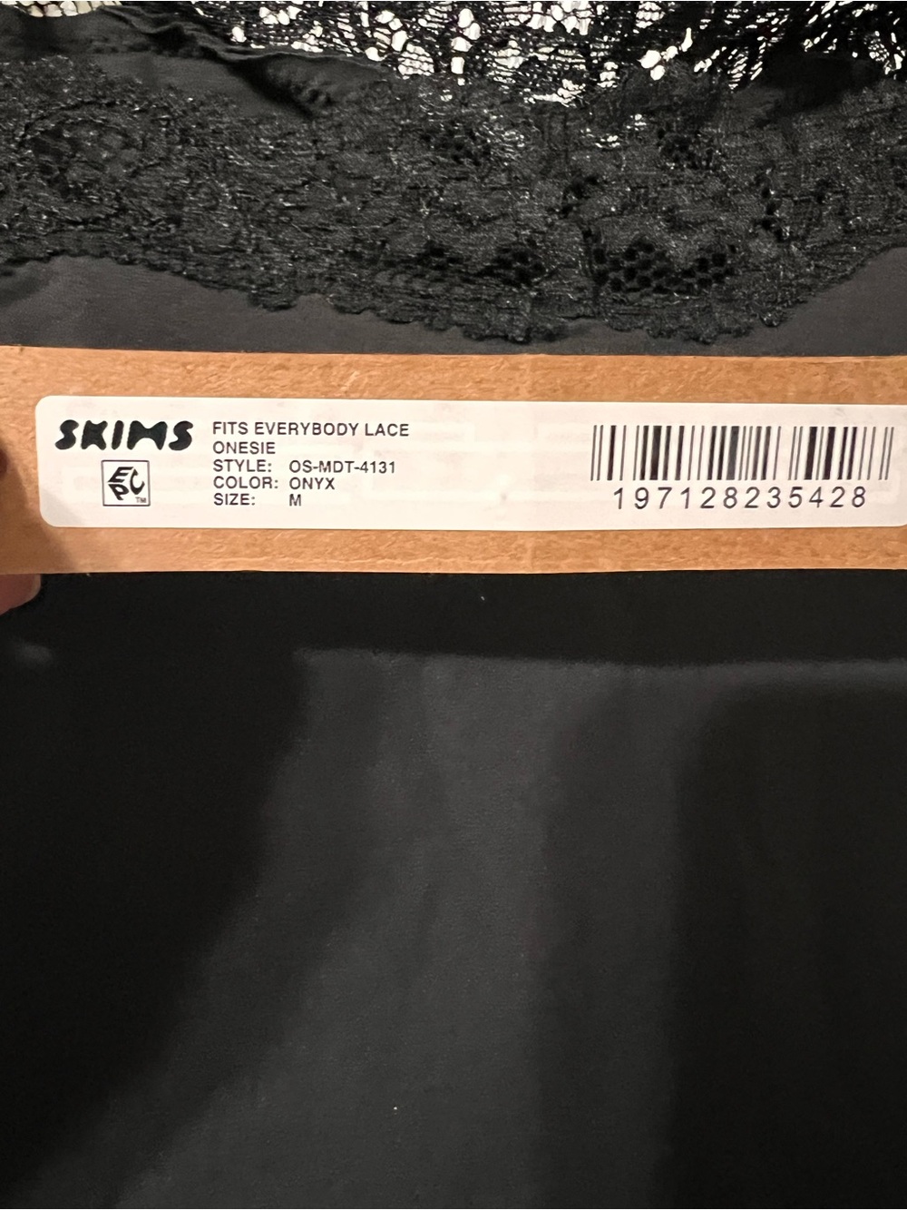 SKIMS fits everybody lace onsie in onyx - Picture 4 of 4